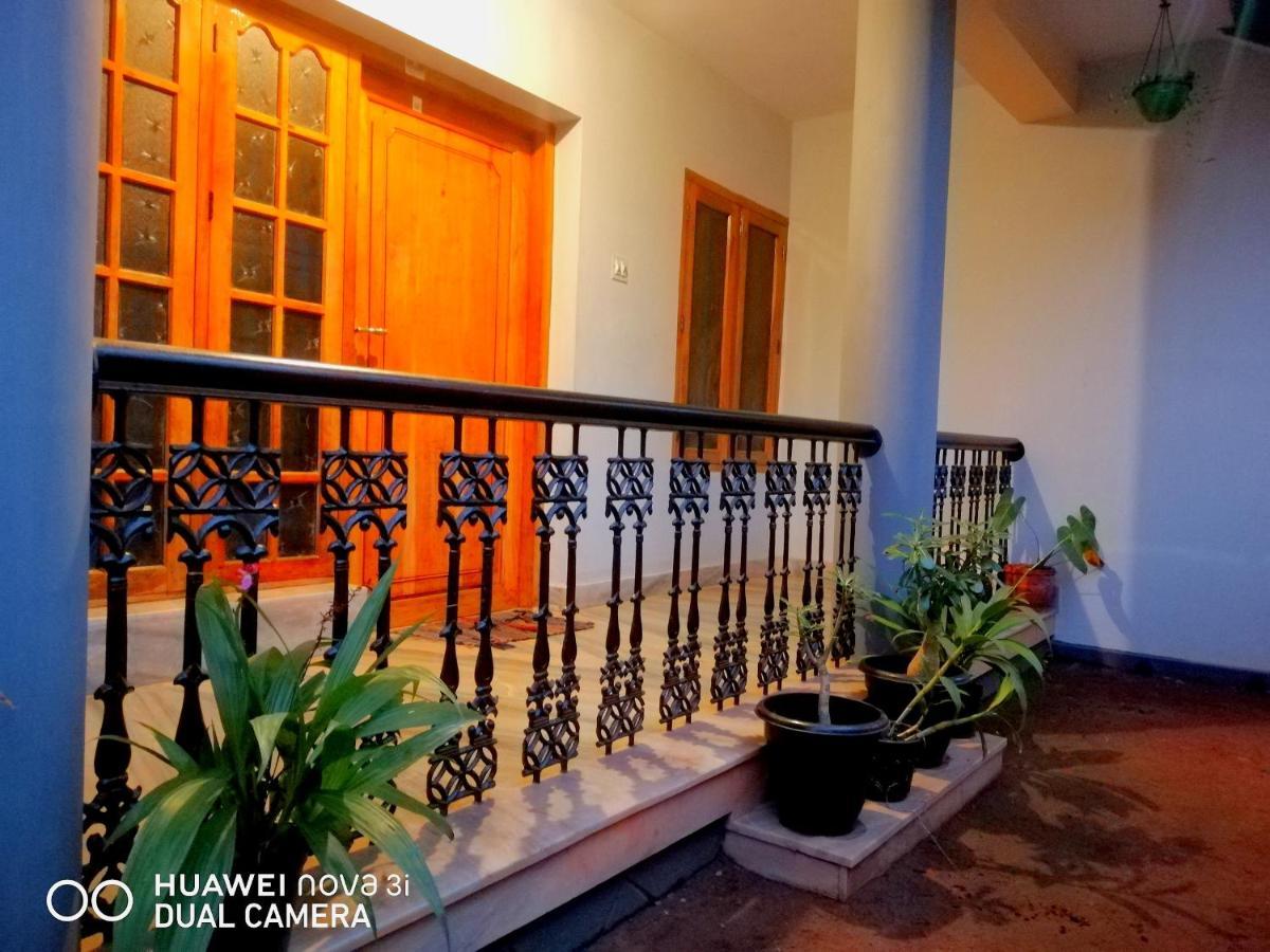 Theertha Homestay Варкала Екстериор снимка